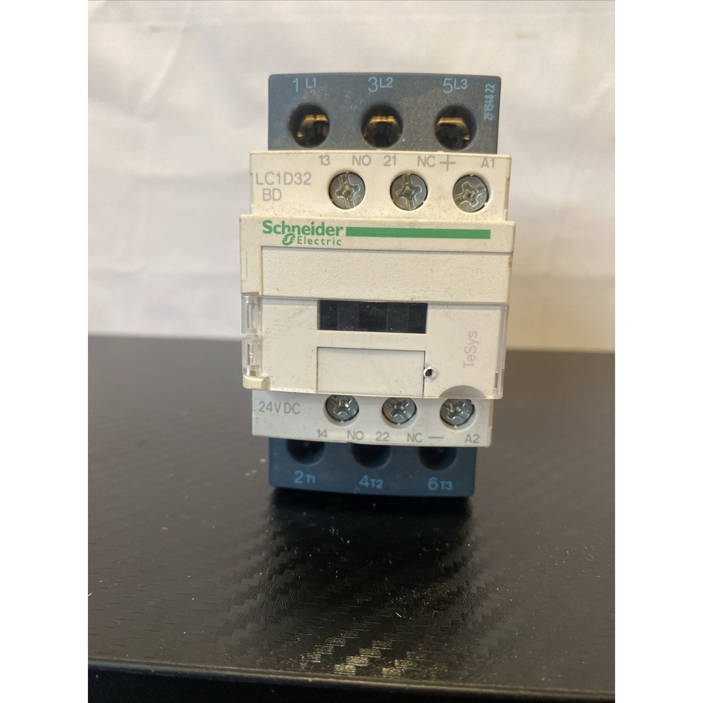 Telemecanique Schneider Electric LC1DT20 24 VDC Contactor With LAD4TBDL -‎ USED
